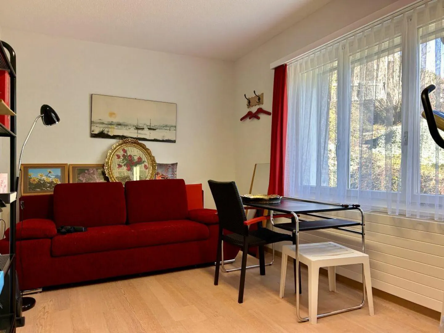 Maison individuelle dans la verdure avec vue imprenable et espace environnant - Photo 9 sur 19