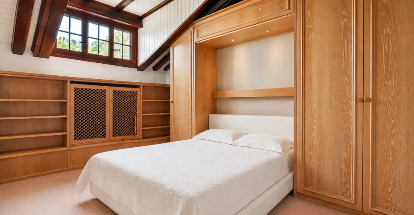 Charming historic village house with generous volumes - Photo 4 of 11