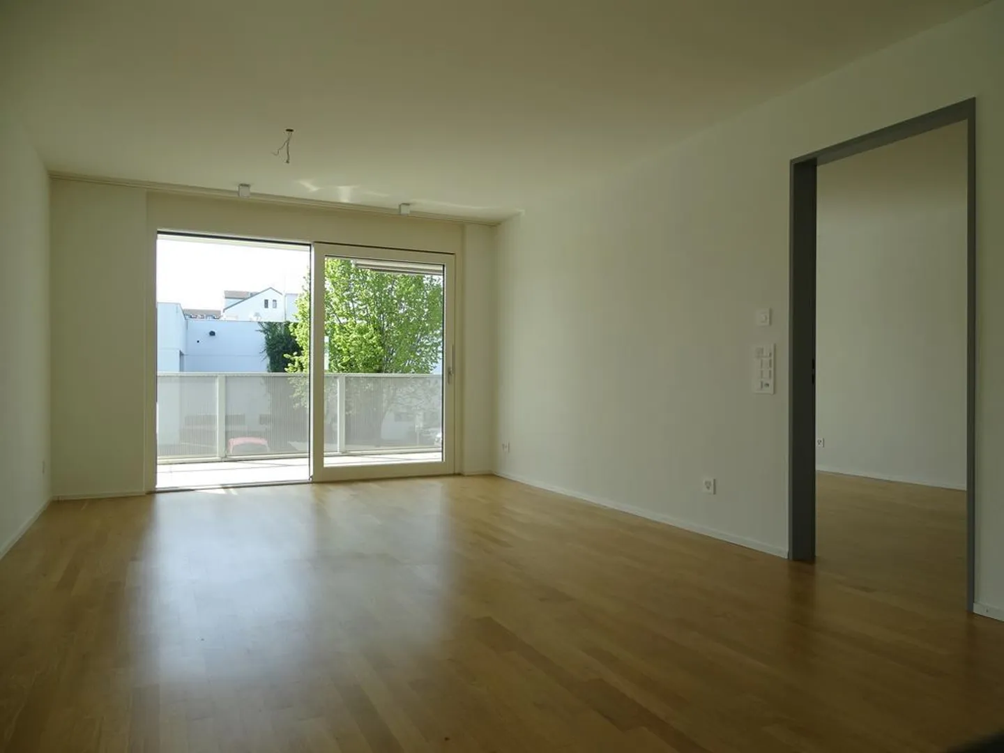 Appartement moderne de 3,5 pièces à louer dans un emplacement central - Photo 4 sur 11