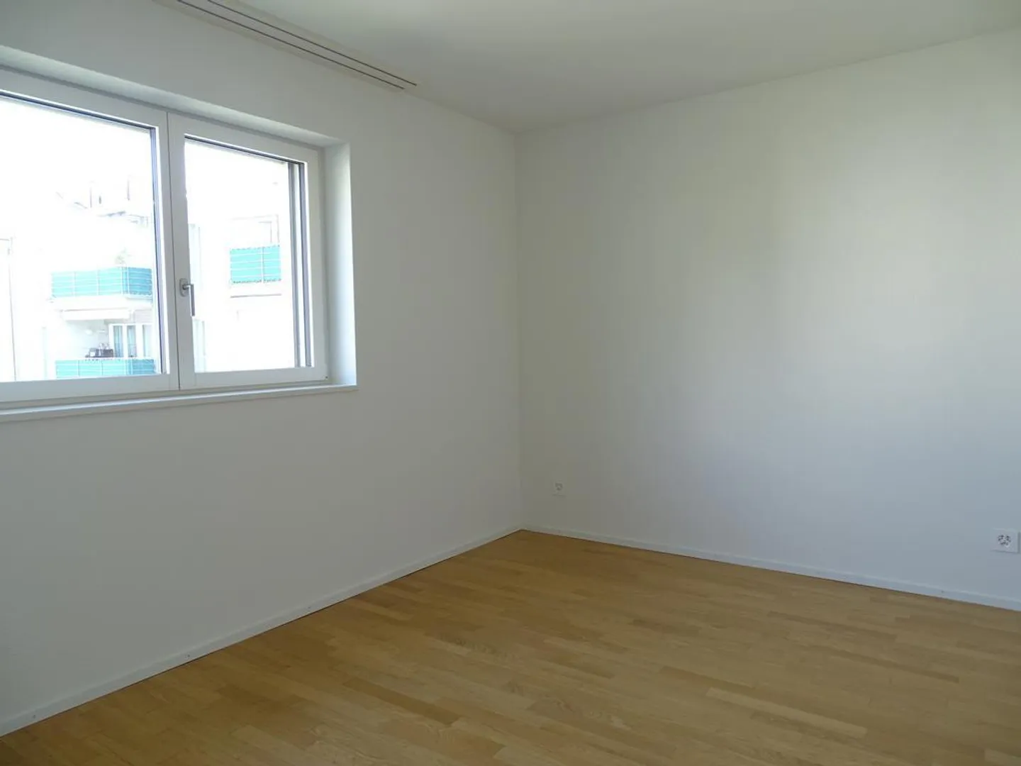 Appartement moderne de 3,5 pièces à louer dans un emplacement central - Photo 9 sur 11