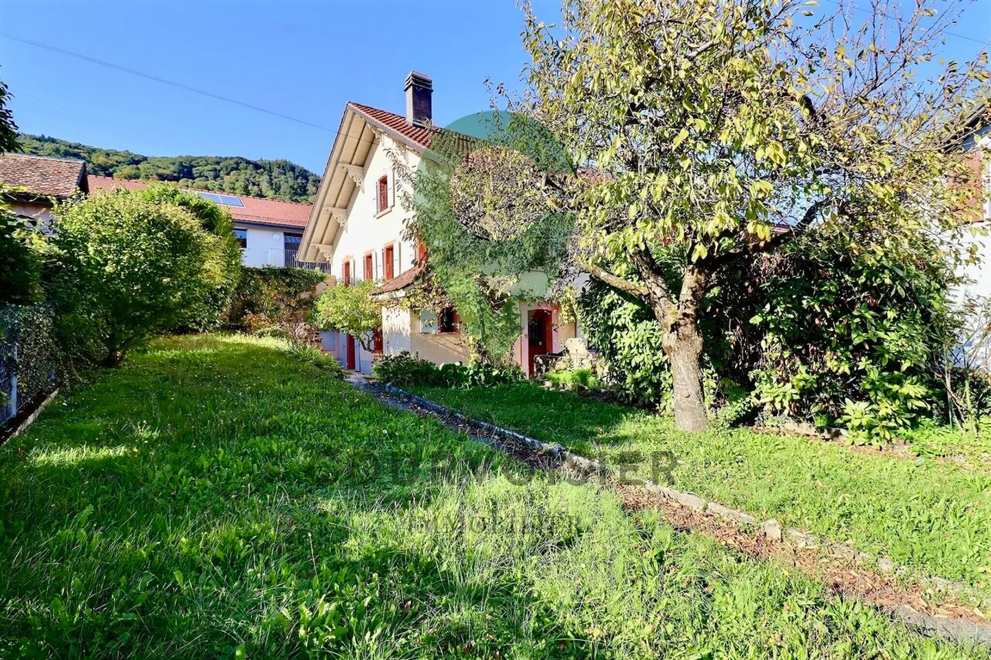 Casa di carattere con giardino privato nel cuore di Gilly - Foto 1 di 14