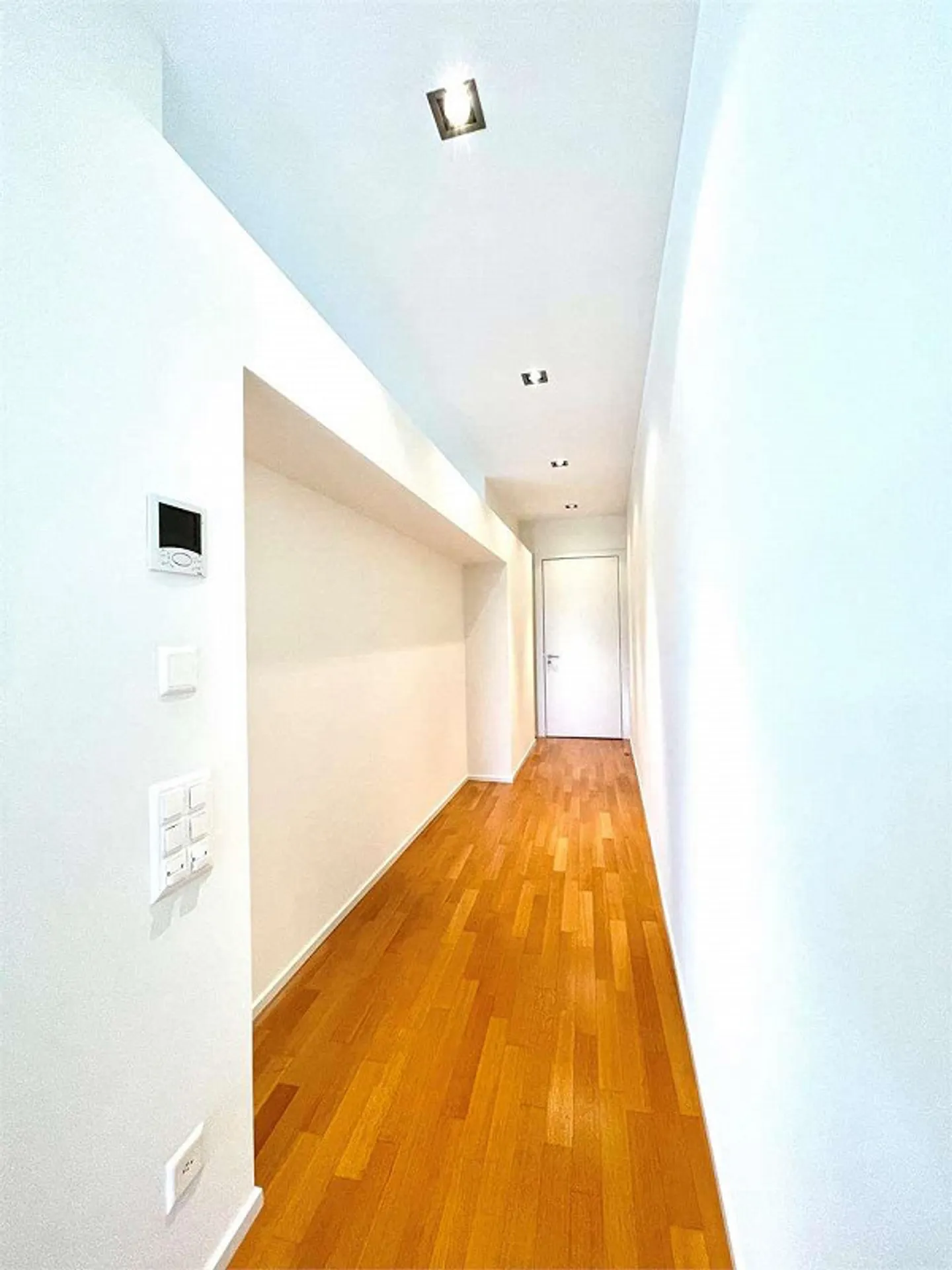 Lugano Zentrum - Modernes 2,5-Zimmer-Wohnung mit großem Dachterrasse exklusiv - Foto 5 von 8