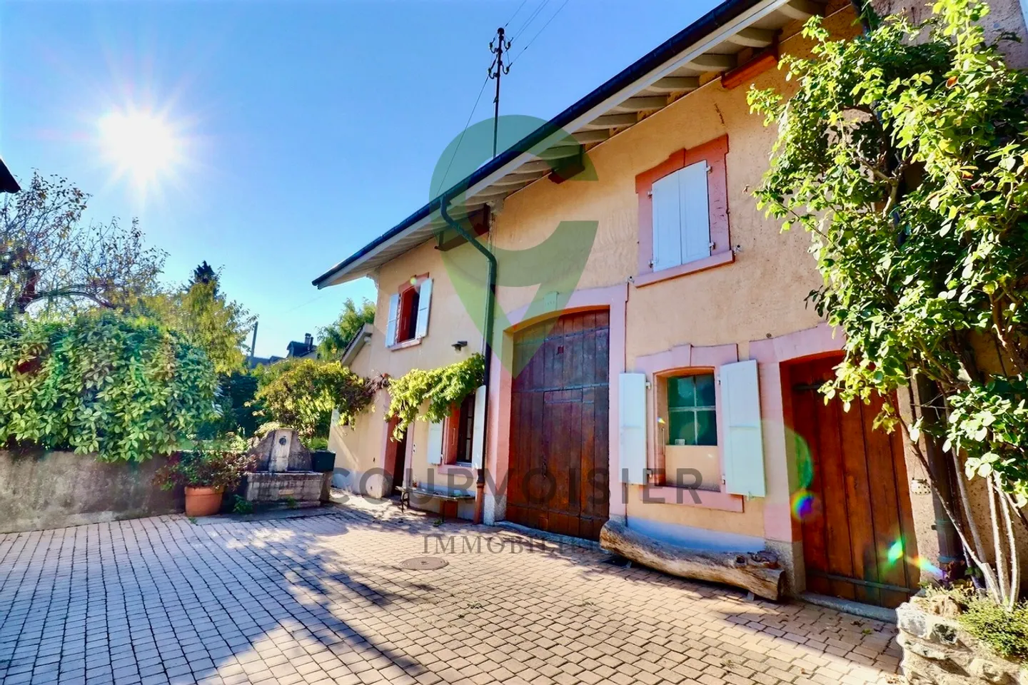 Casa di carattere con giardino privato nel cuore di Gilly - Foto 2 di 14