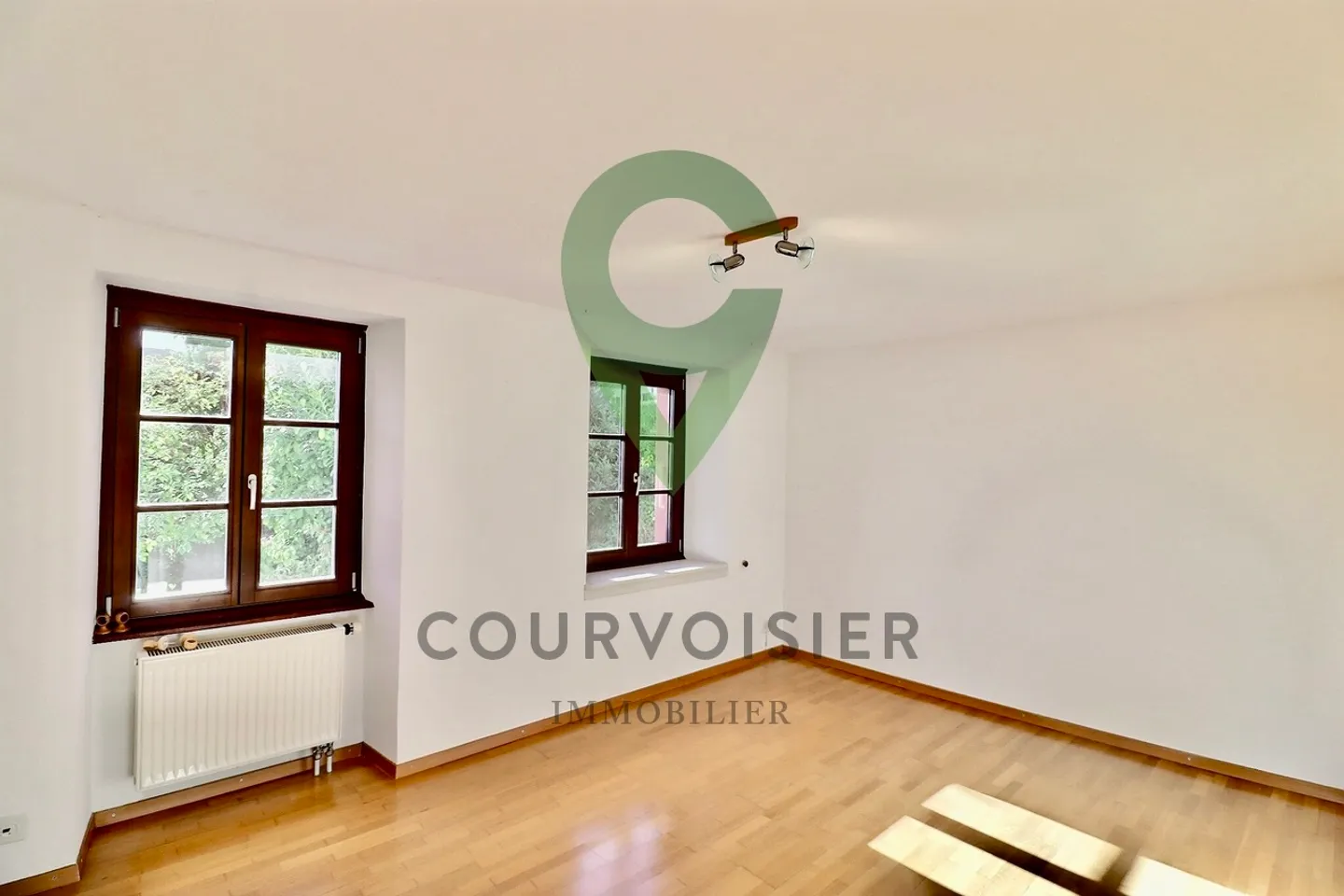 Casa di carattere con giardino privato nel cuore di Gilly - Foto 5 di 14