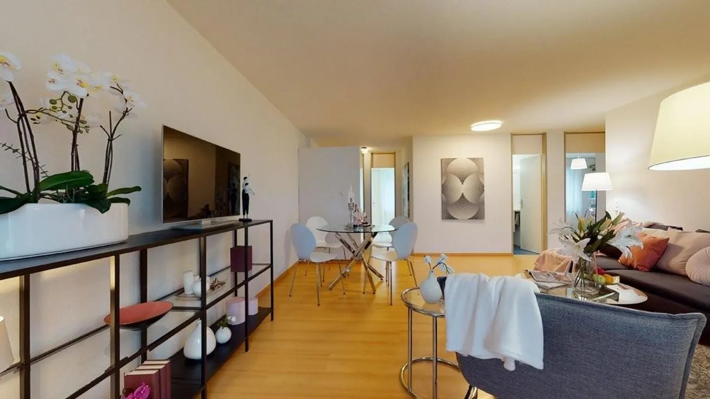 Gemütliche 3.5-Zimmerwohnung in Péry - Foto 2 von 12