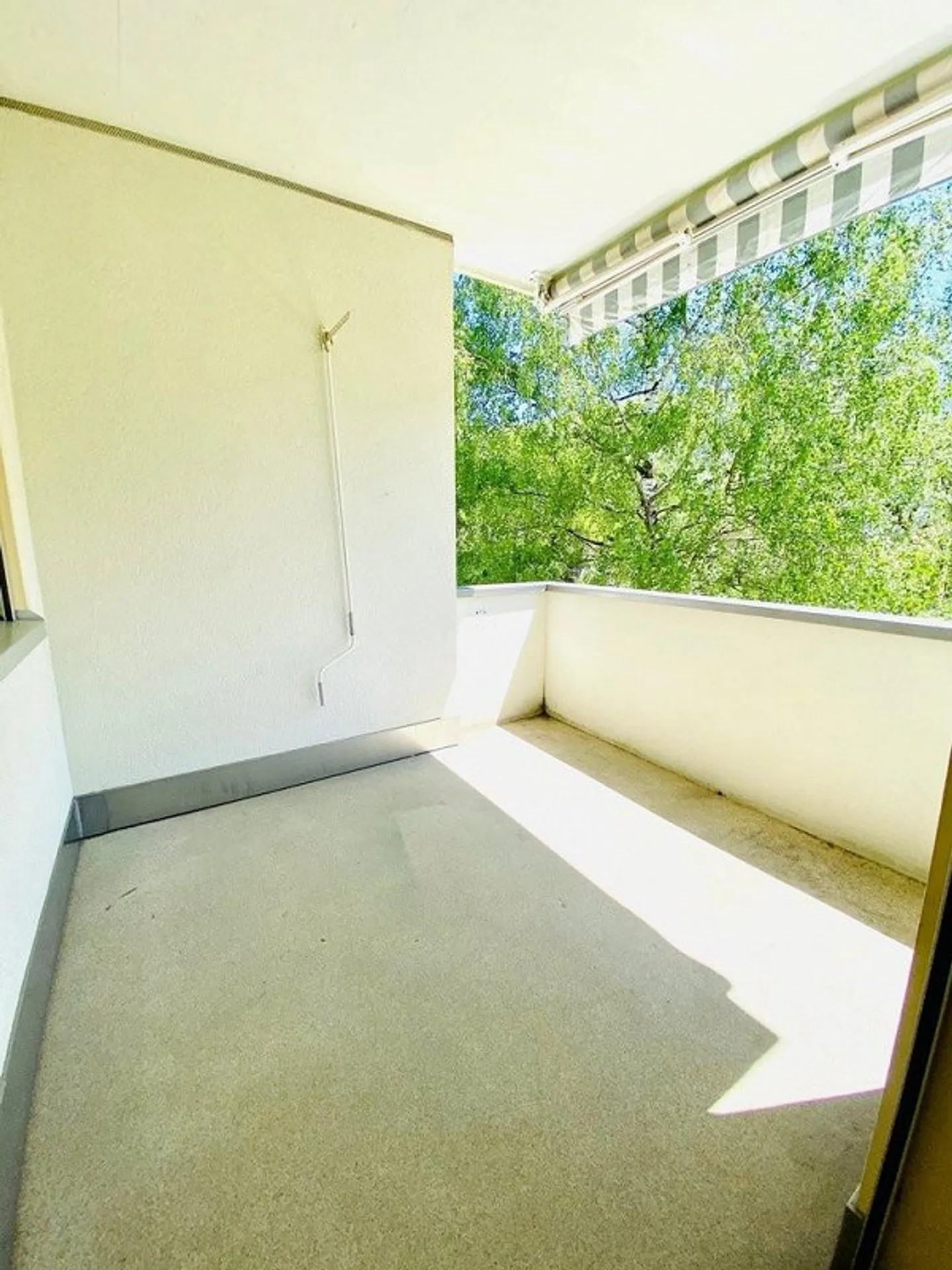 Gemütliche 3.5-Zimmerwohnung in Péry - Foto 9 von 12