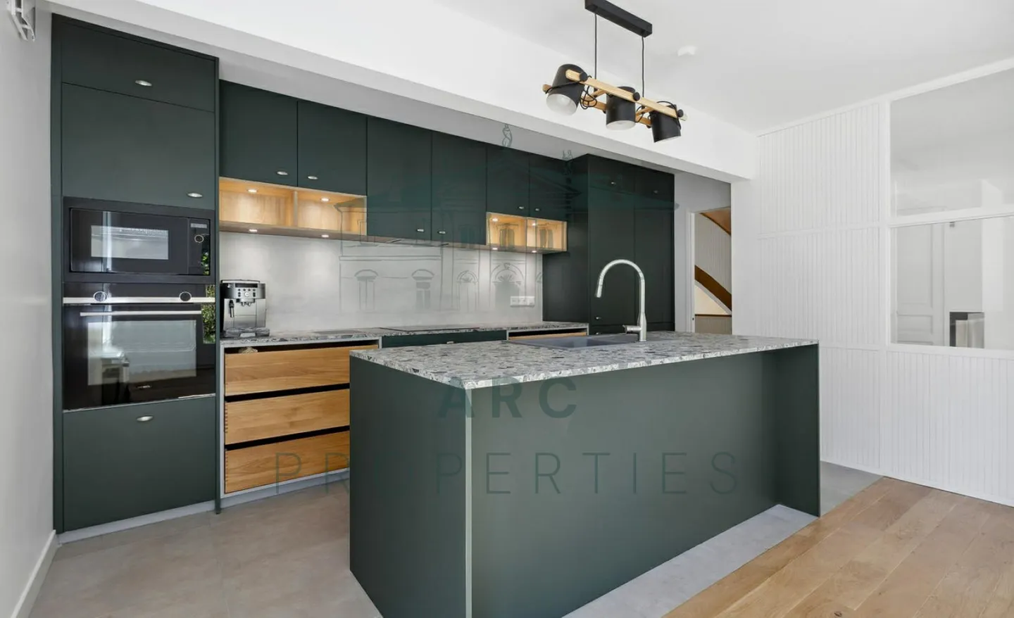 OAK-BOUGERIES - MAGNIFICENT RENOVATED FAMILY HOUSE - Photo 2 of 6