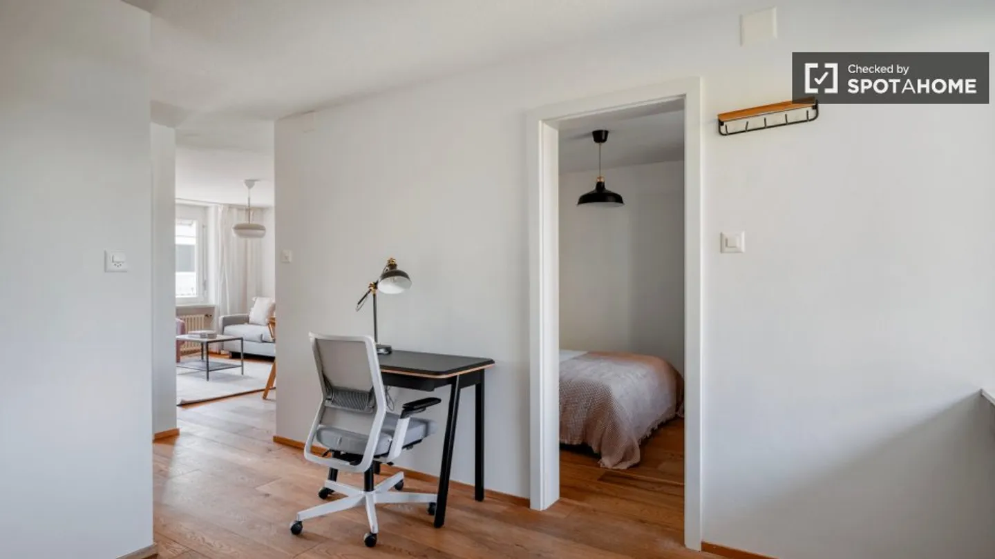 Discover, visit and rent your new home online with full confidence. - Photo 3 of 15