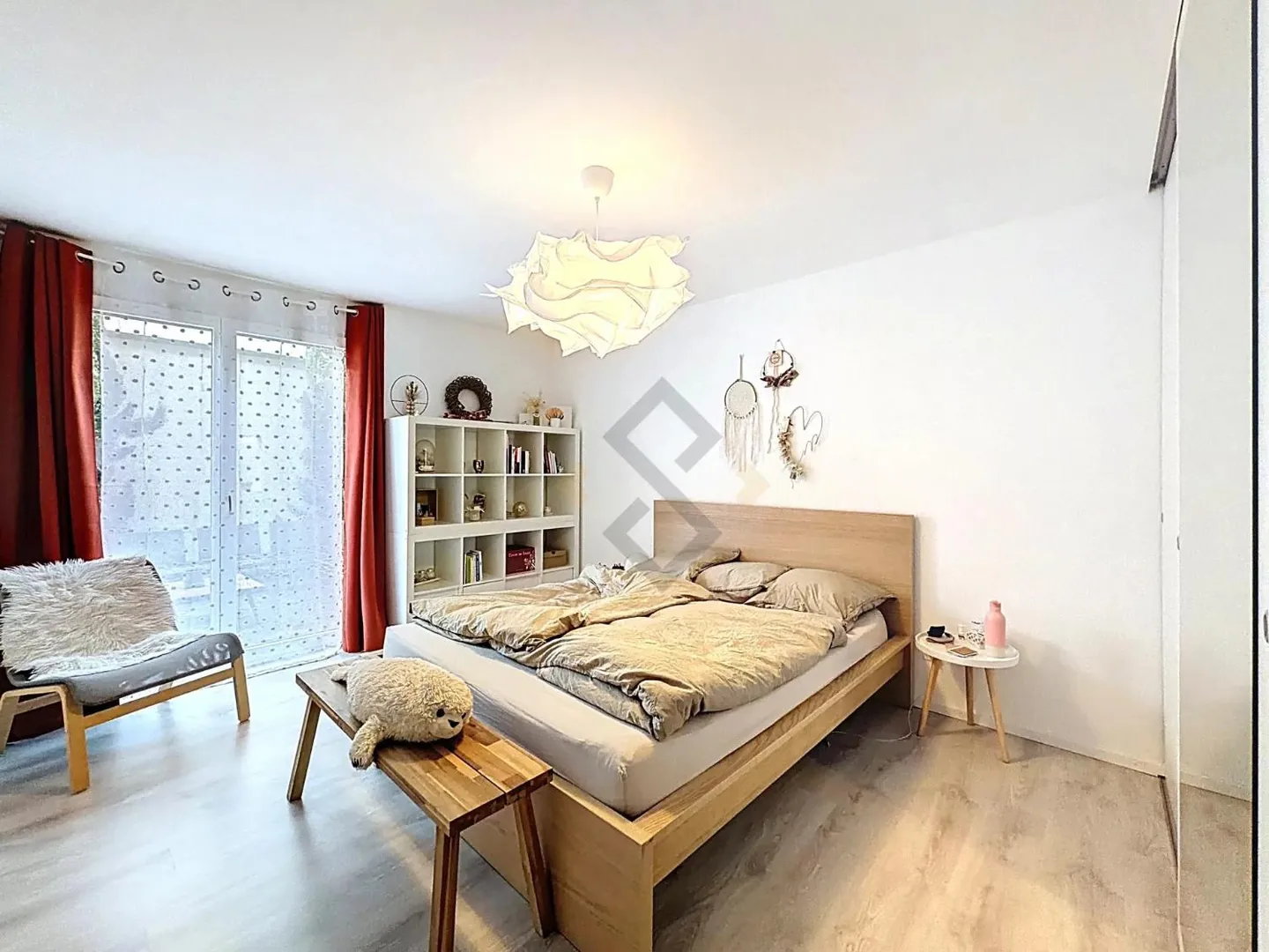 Spacious Apartment with Terraces - Photo 8 of 13