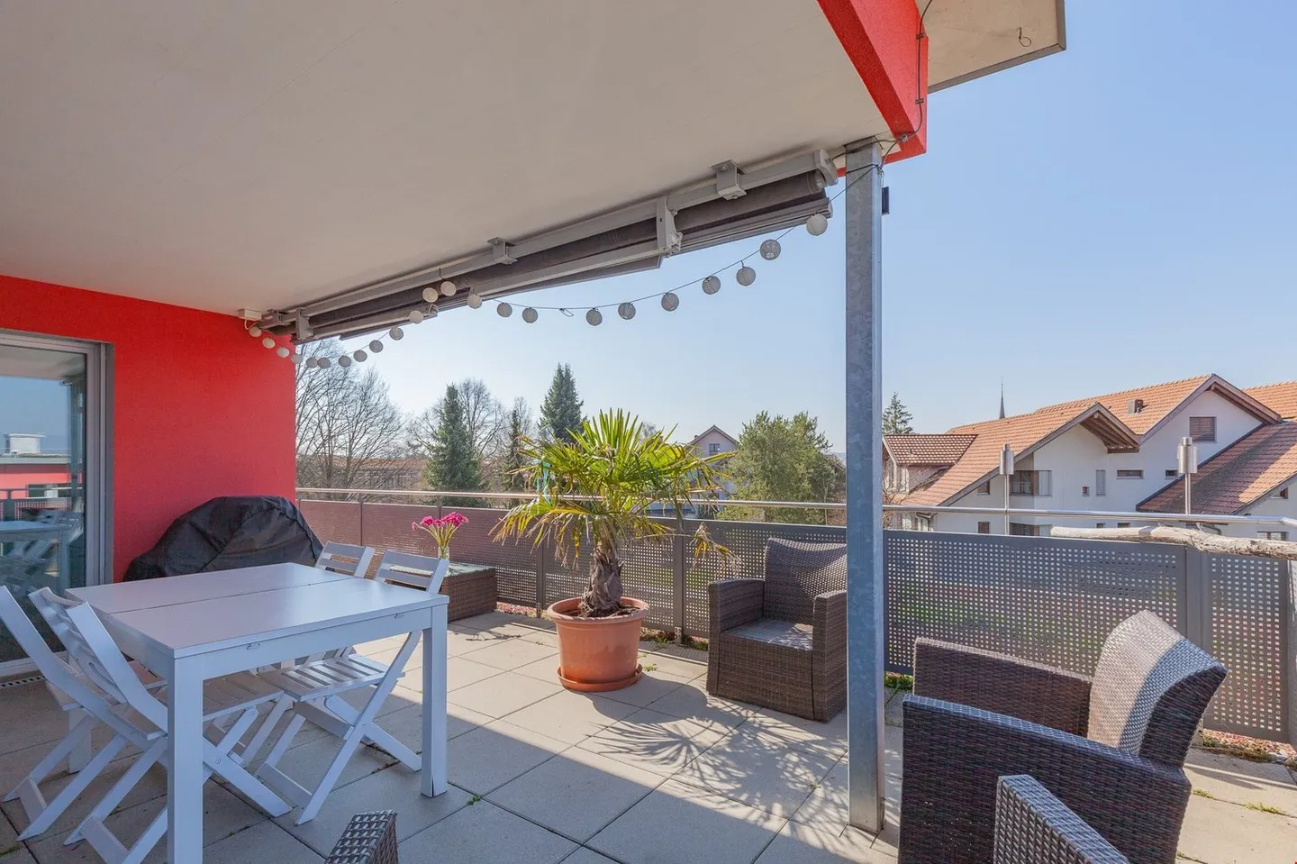Modernes Attikawohnung mit Aussicht - Foto 1 von 9