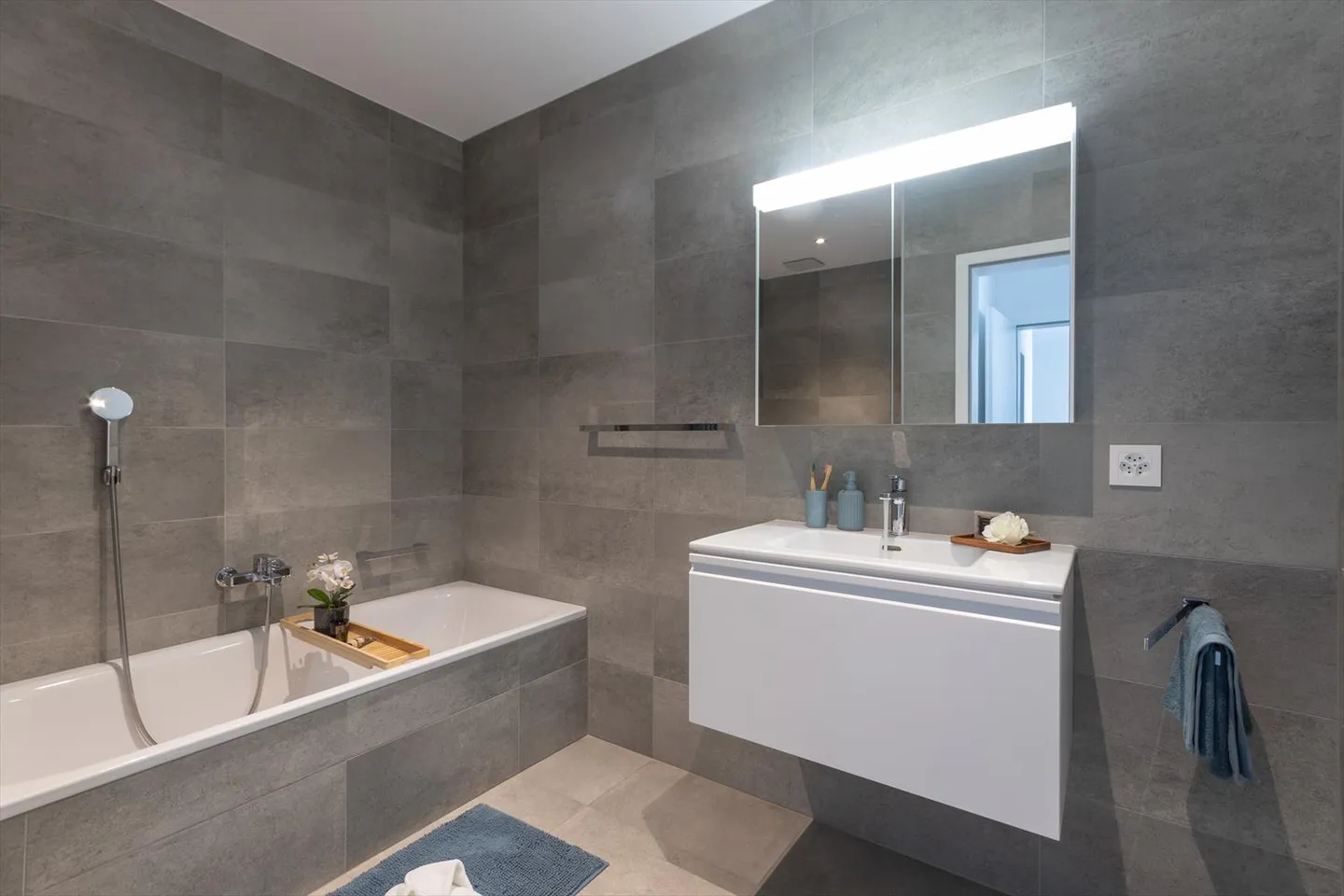 Leben in einem einzigartigen Kontext - modernes 3.5-Zimmer-Wohnung - Foto 6 von 6