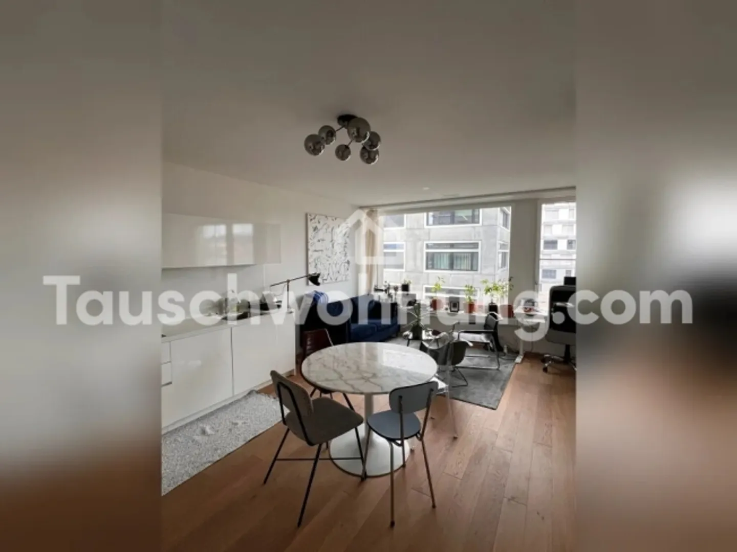 ÉCHANGE D'APPARTEMENT 2.5 Pièces dans Europaallee - Photo 2 sur 7
