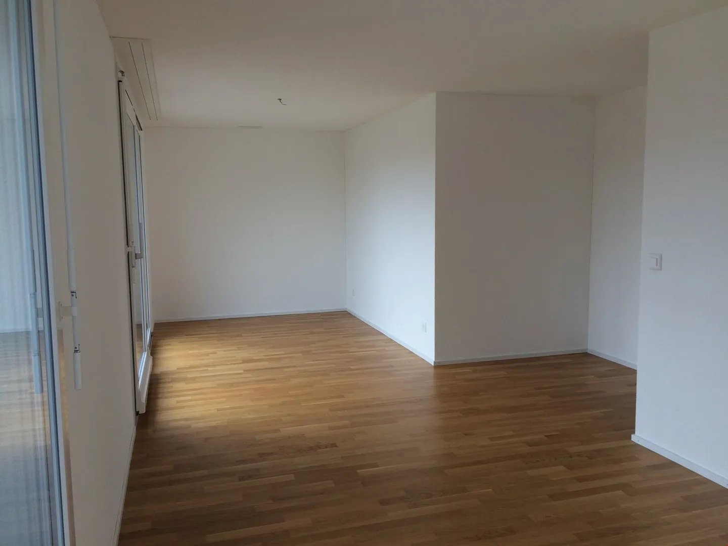 Modernes Attikawohnung mit Aussicht - Foto 6 von 9