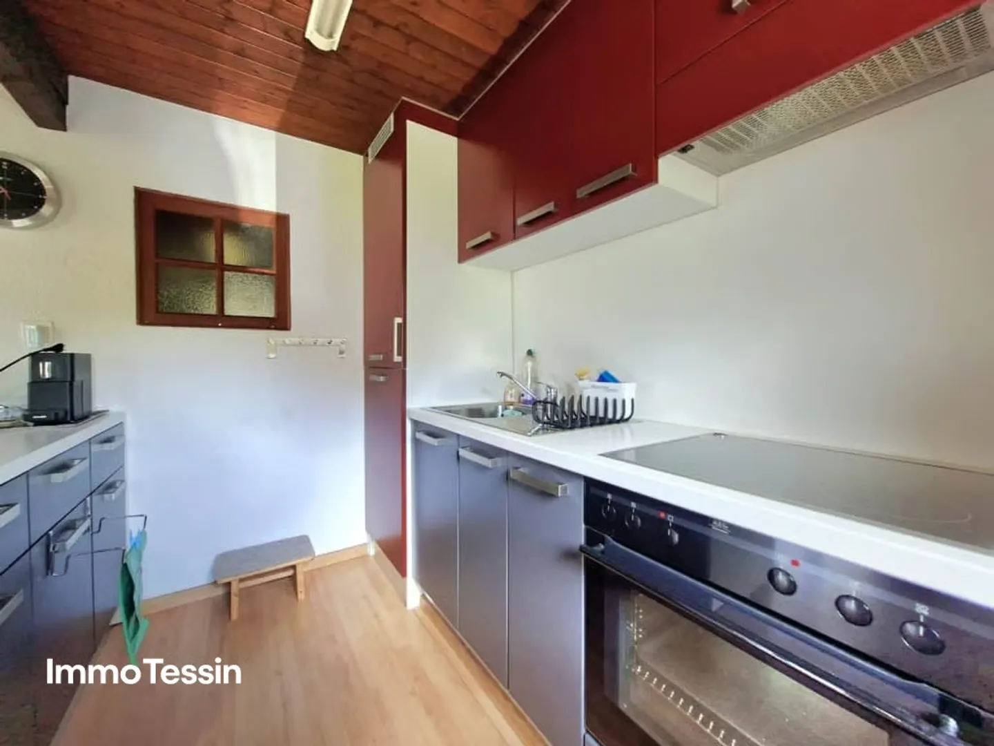 Belle et typique maison tessinoise entièrement rénovée et dans un très bon emplacement avec un grand terrain - Photo 10 sur 13