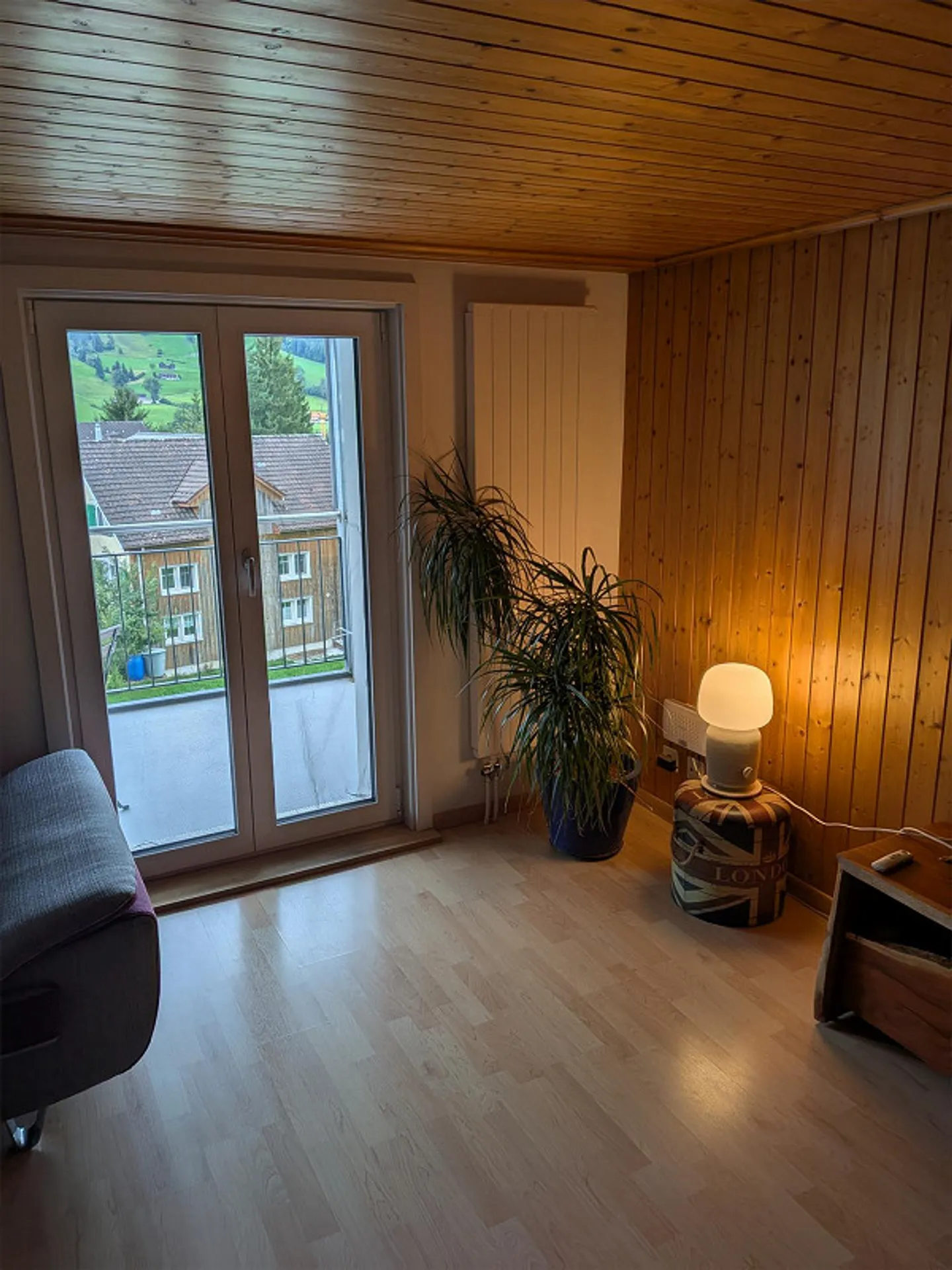 Bright 4 1/2 Room Apartment in the Green - Photo 10 of 16