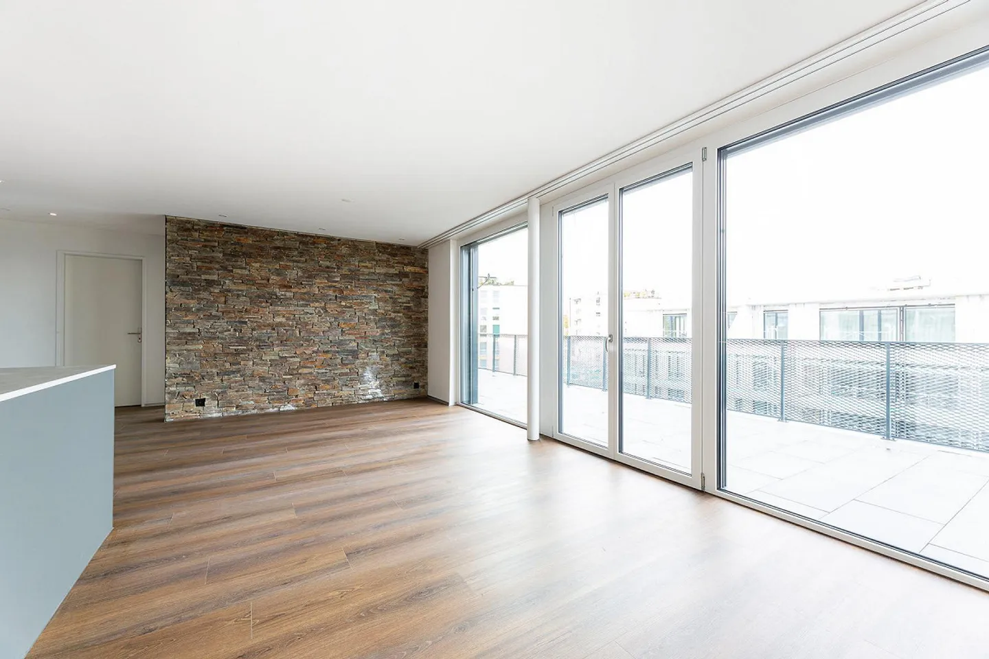 Esclusivo appartamento attico moderno di 4,5 stanze con vista mozzafiato - Foto 10 di 11