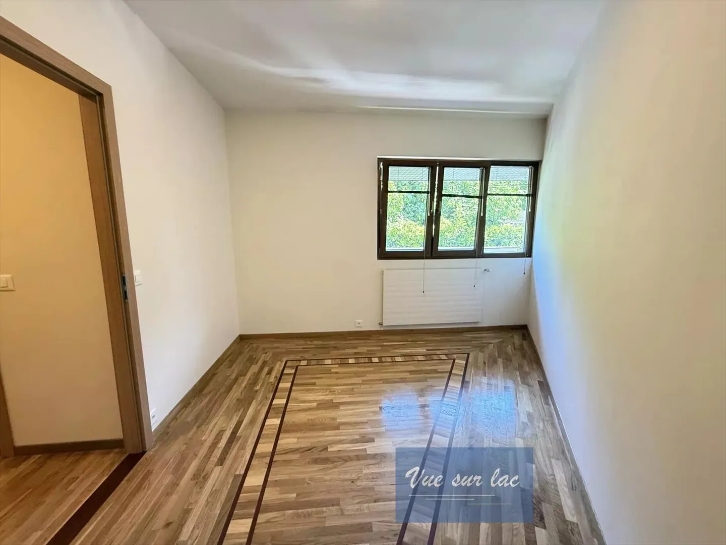 VILLA DE LUXE  VESSY AVEC VUE CAMPAGNE ET PISCINE - Foto 11 von 13