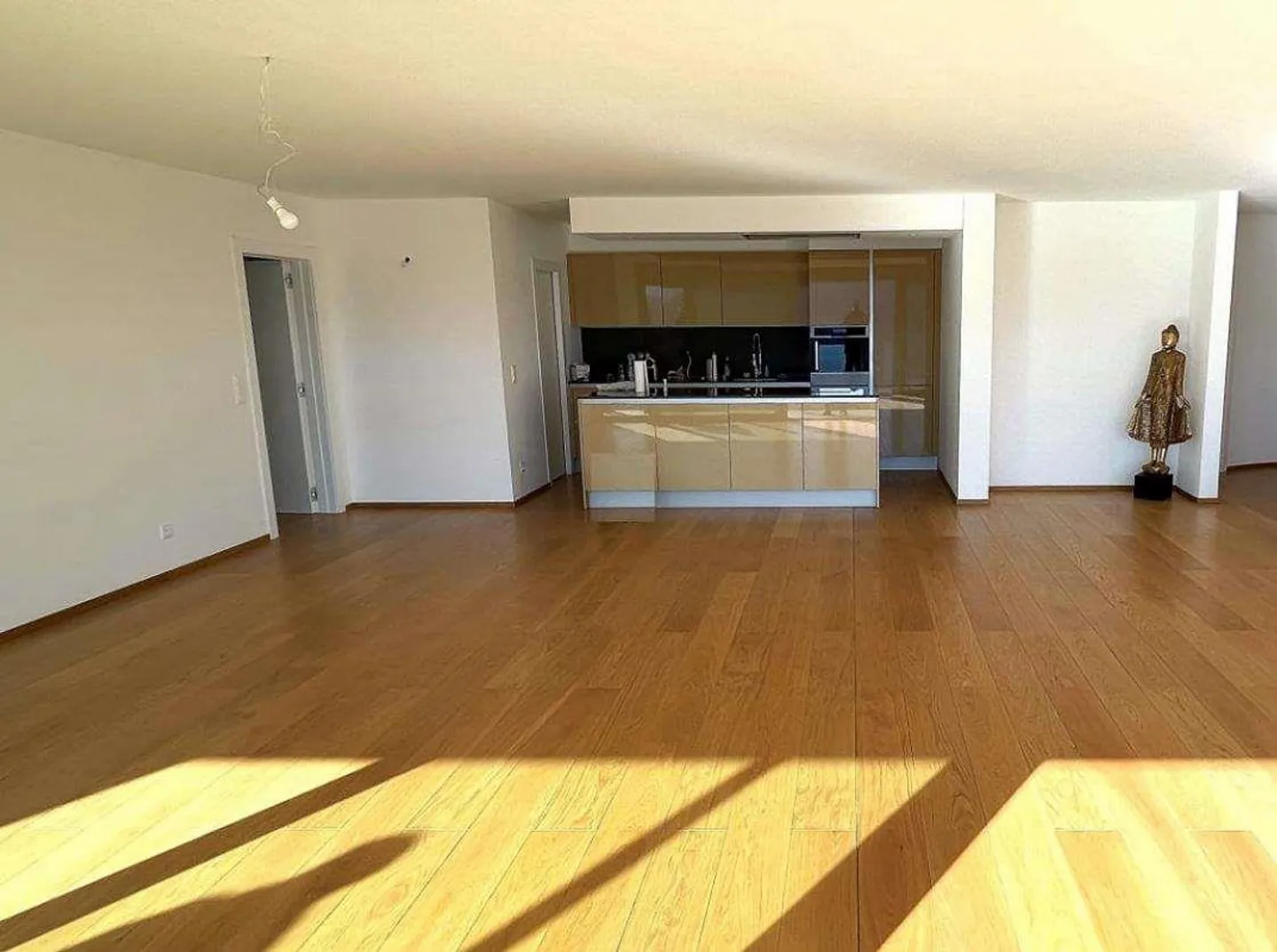 Vernate splendid apartment with wonderful lake and mountain view - Photo 5 of 13