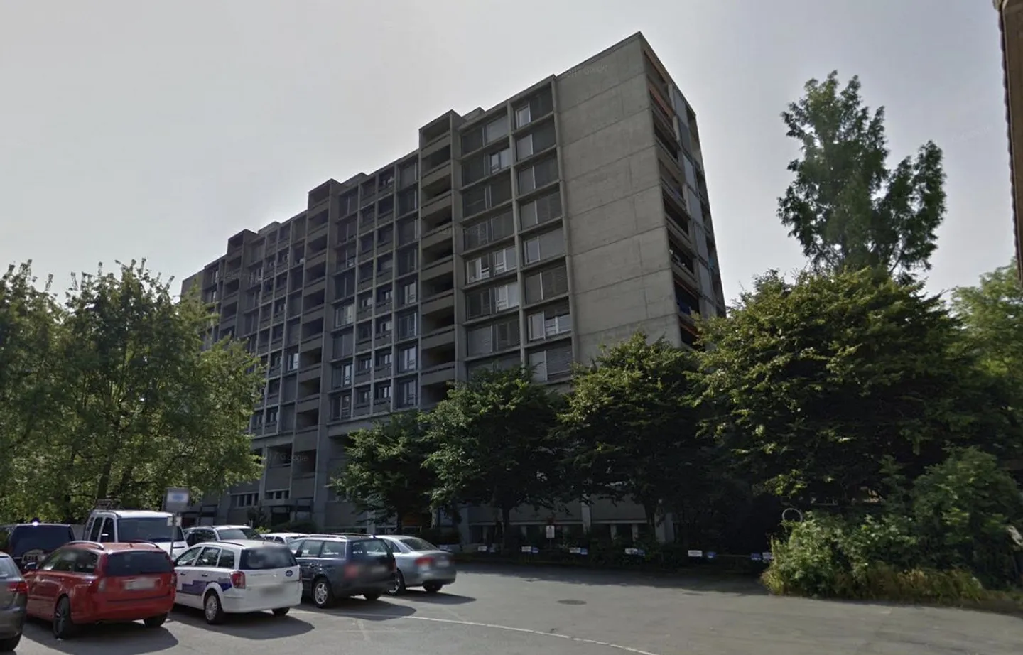 Ampio spazio commerciale di oltre 900 m² su due piani - Foto 1 di 13