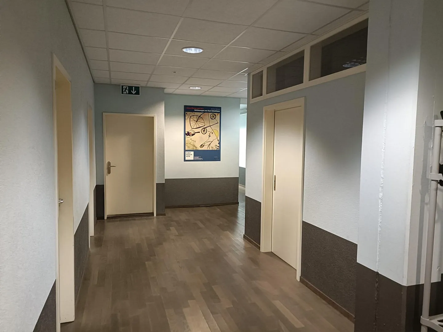 Ampio spazio commerciale di oltre 900 m² su due piani - Foto 4 di 13