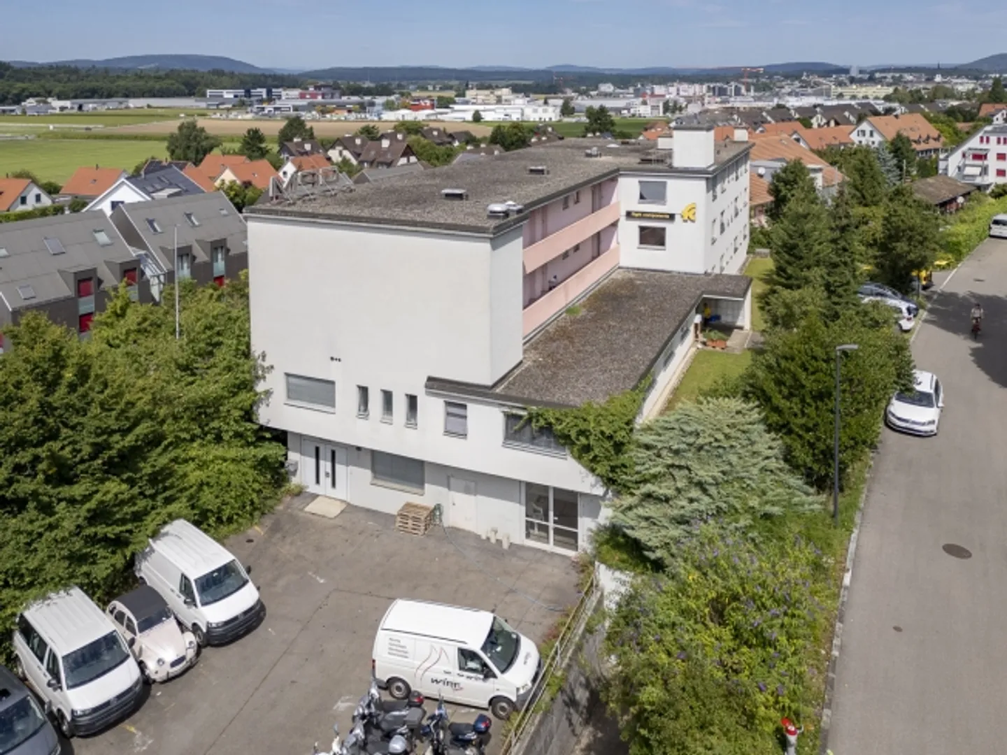 2,601 m² building land with older residential/commercial building - Photo 4 of 9