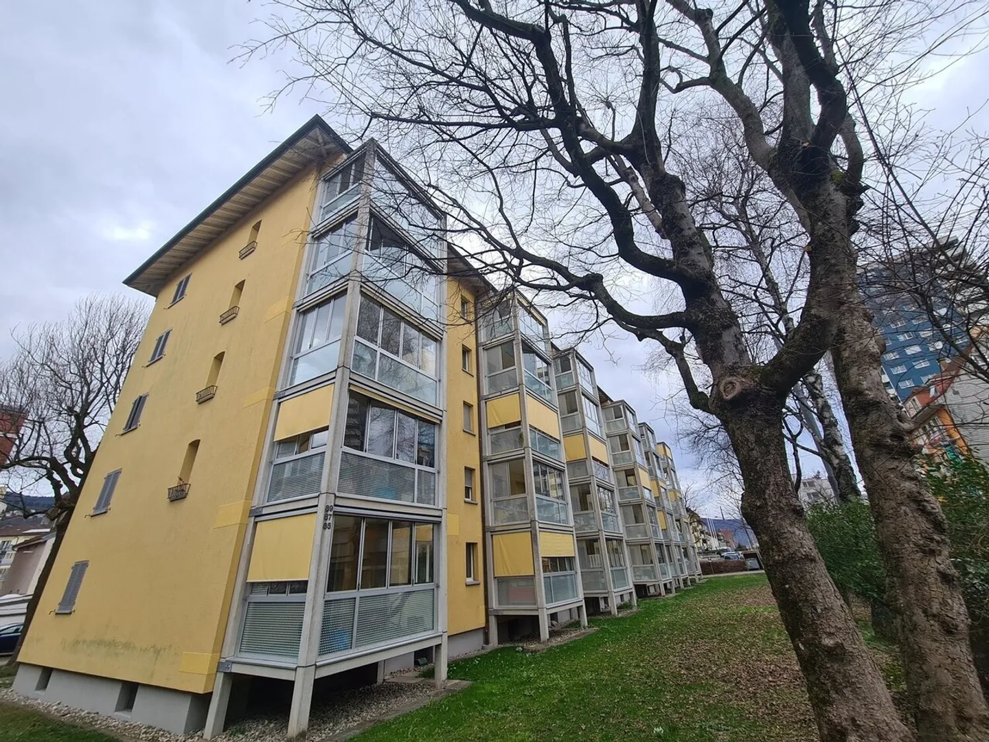 Appartamento di 3.5 locali al 1° piano con balcone - Foto 1 di 10