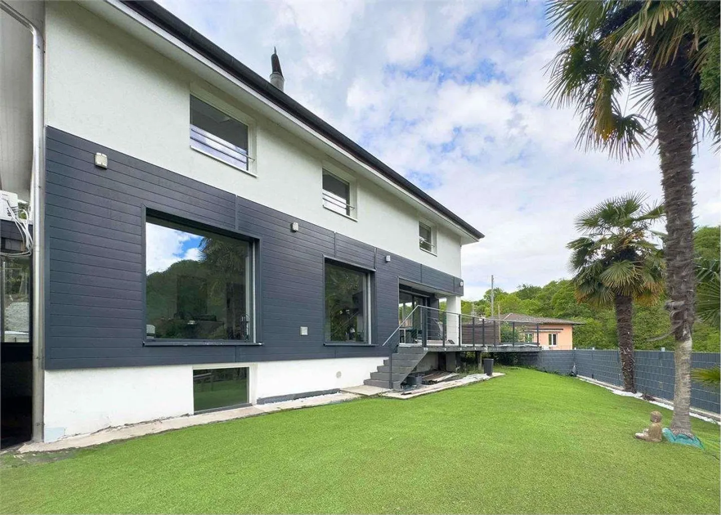 Villa de Luxe avec Piscine près du Lac - Photo 2 sur 9