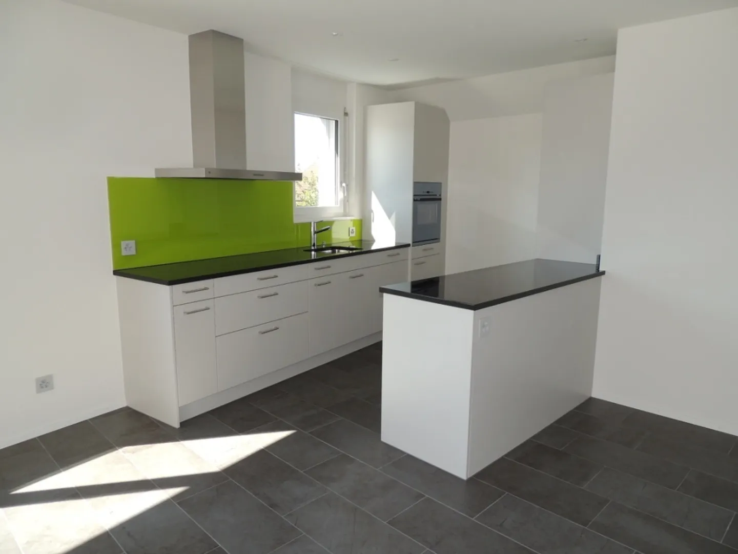 Spacious Attic Apartment with Sun Terrace - Photo 3 of 16