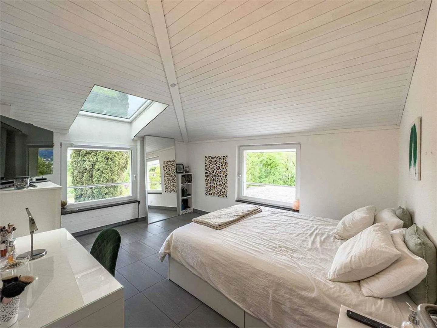 Villa de Luxe avec Piscine près du Lac - Photo 5 sur 9