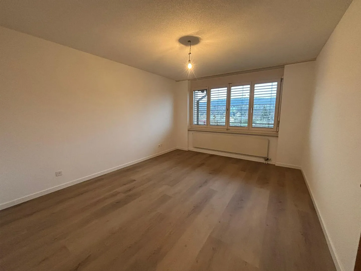 *NUOVO* appartamento ristrutturato di 2,5 stanze - Foto 5 di 7