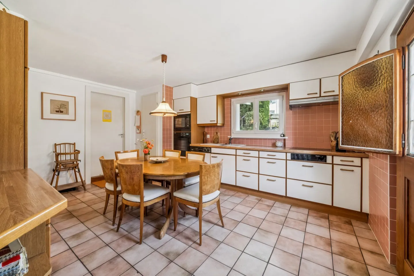 Village House with Great Potential - Photo 3 of 10