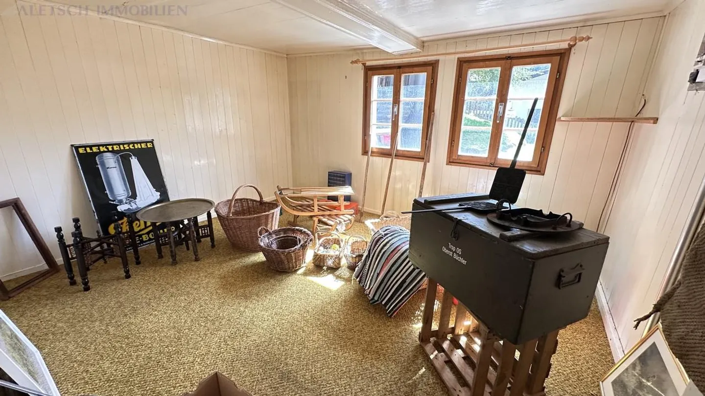Casa multifamiliare rustica con annessi e spazi circostanti a Mühlebach - Foto 22 di 30