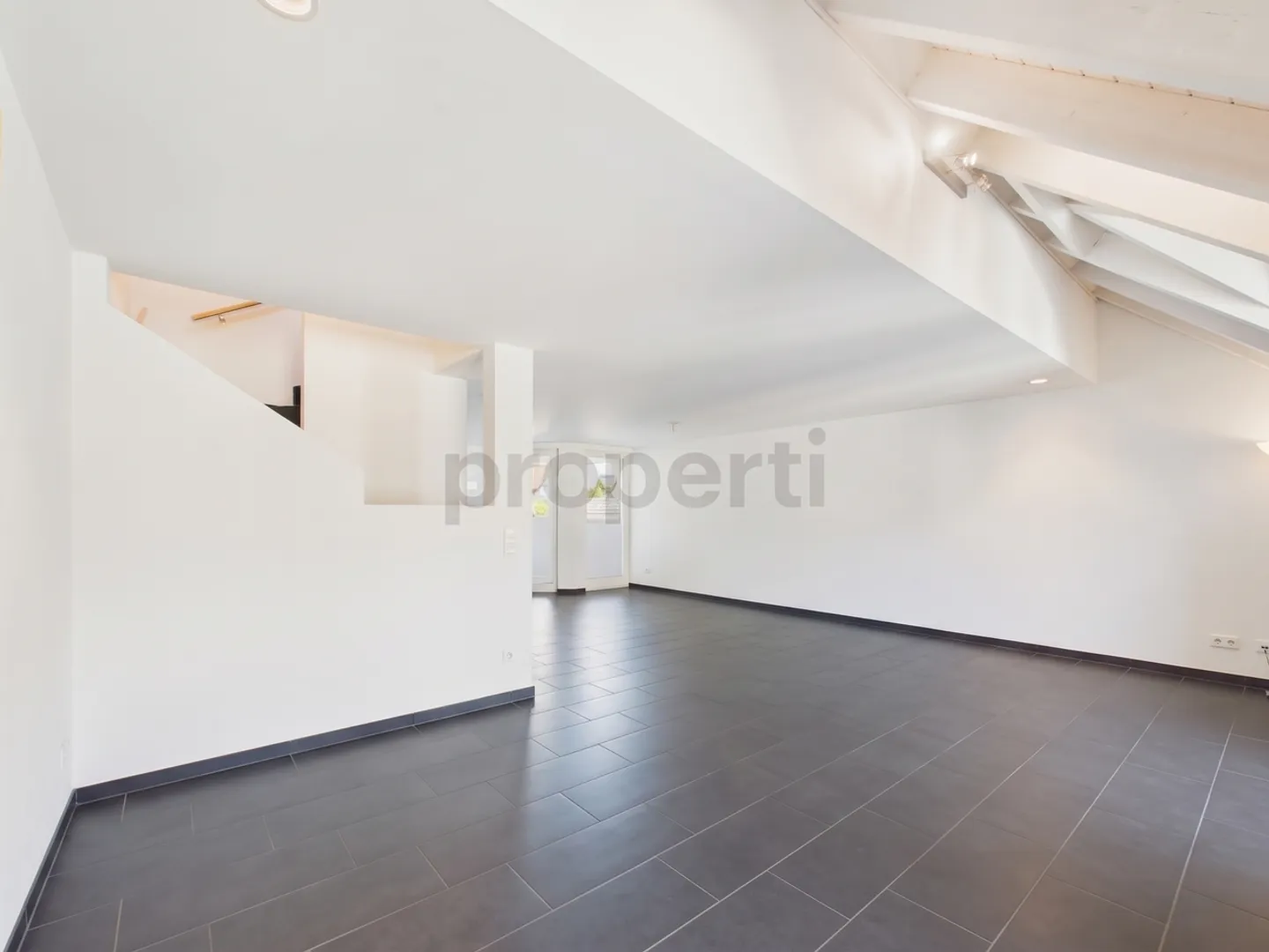 Stilvolle Maisonette in Weiach - Foto 1 von 7
