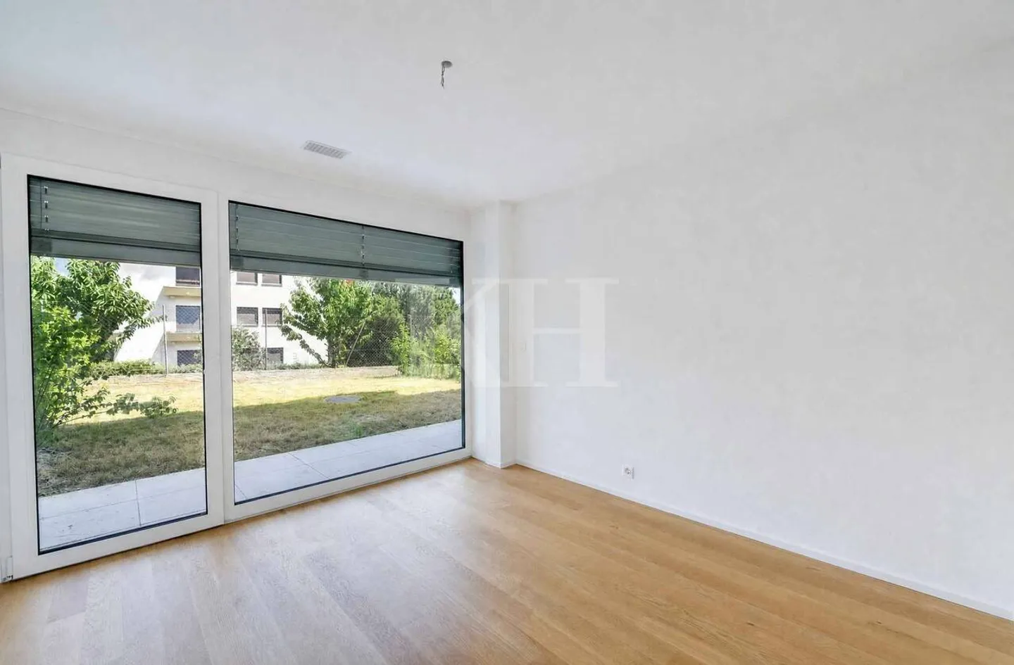 Geräumige 3,5-Zimmer-Wohnung mit zwei Außenbereichen. - Foto 3 von 6