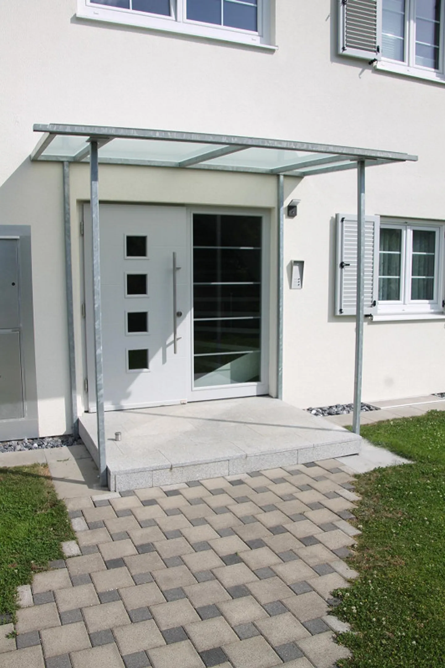 5,5 Zi Eigentumswohnung hoch über dem Bodensee, zwei Seesicht Balkone - Foto 6 di 30