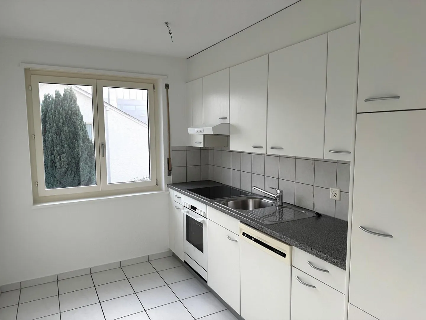 Appartamento 2.5 stanze vicino alla città in affitto - Foto 2 di 8