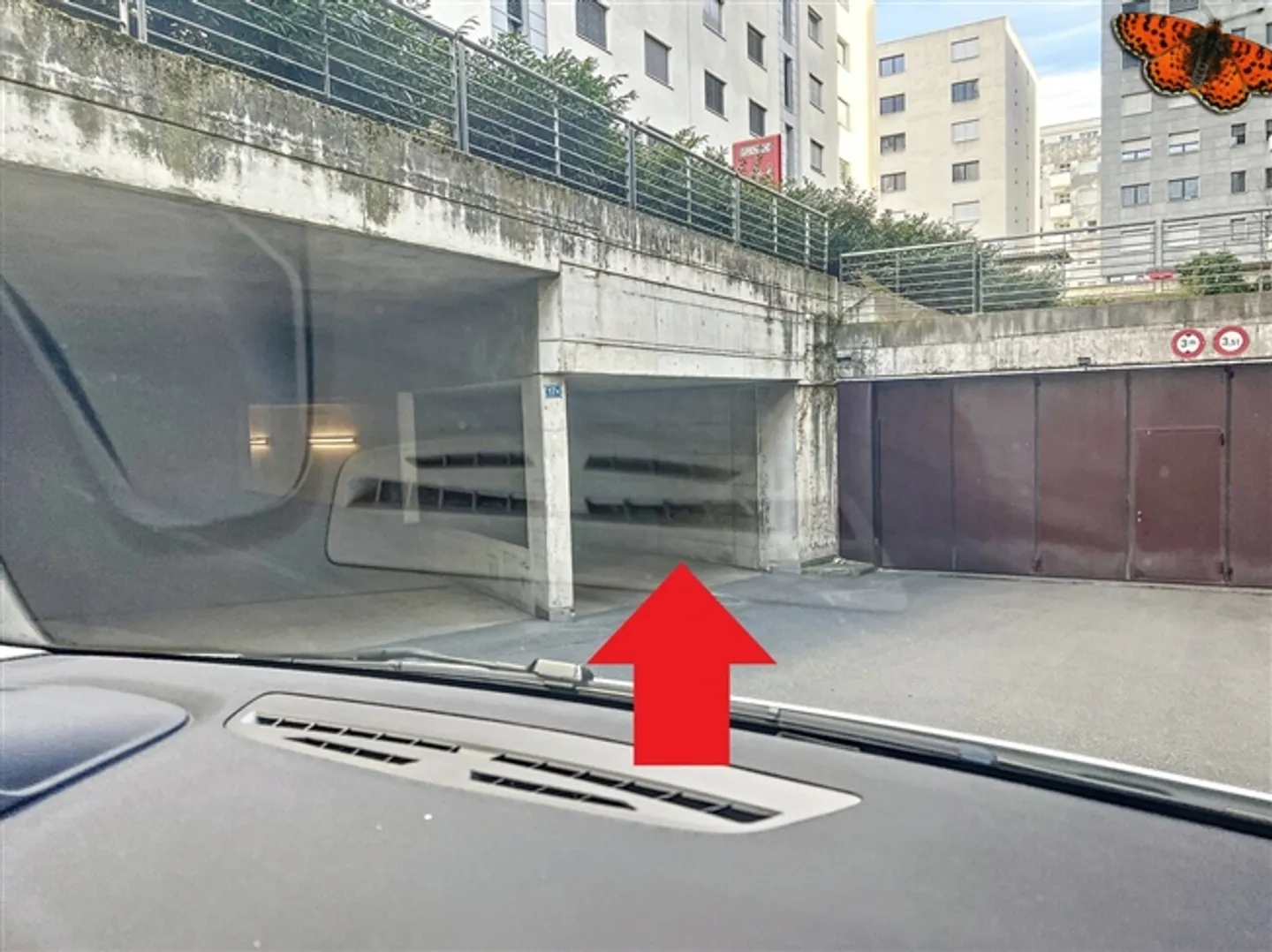 FRIBOURG - Posto auto in garage sotterranea - Foto 5 di 5