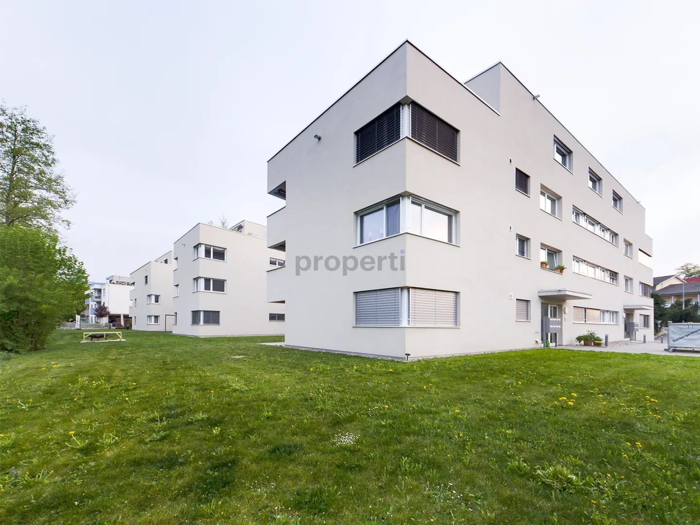 Appartement de jardin unique de 4,5 pièces à Laufen, canton de BL - Photo 1 sur 13