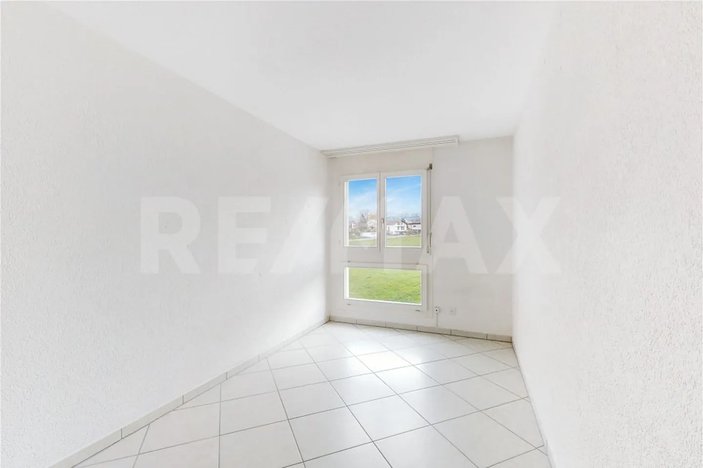 Lumière, Vue et Confort de Vie - Appartement en Attique Attrayant de 4.5 Pièces - Photo 6 sur 13