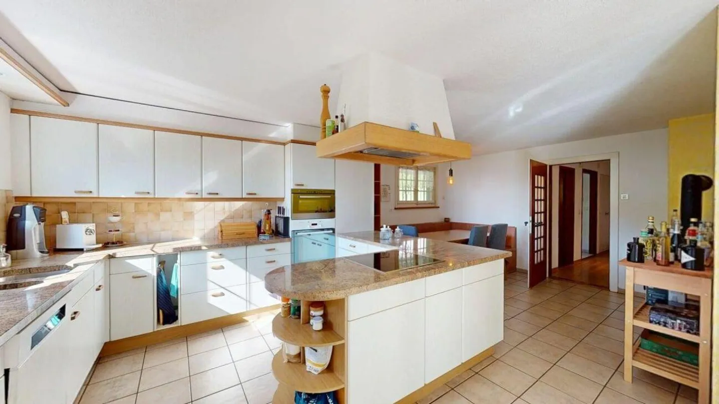 Country House Charm with Plenty of Surroundings - Photo 5 of 15