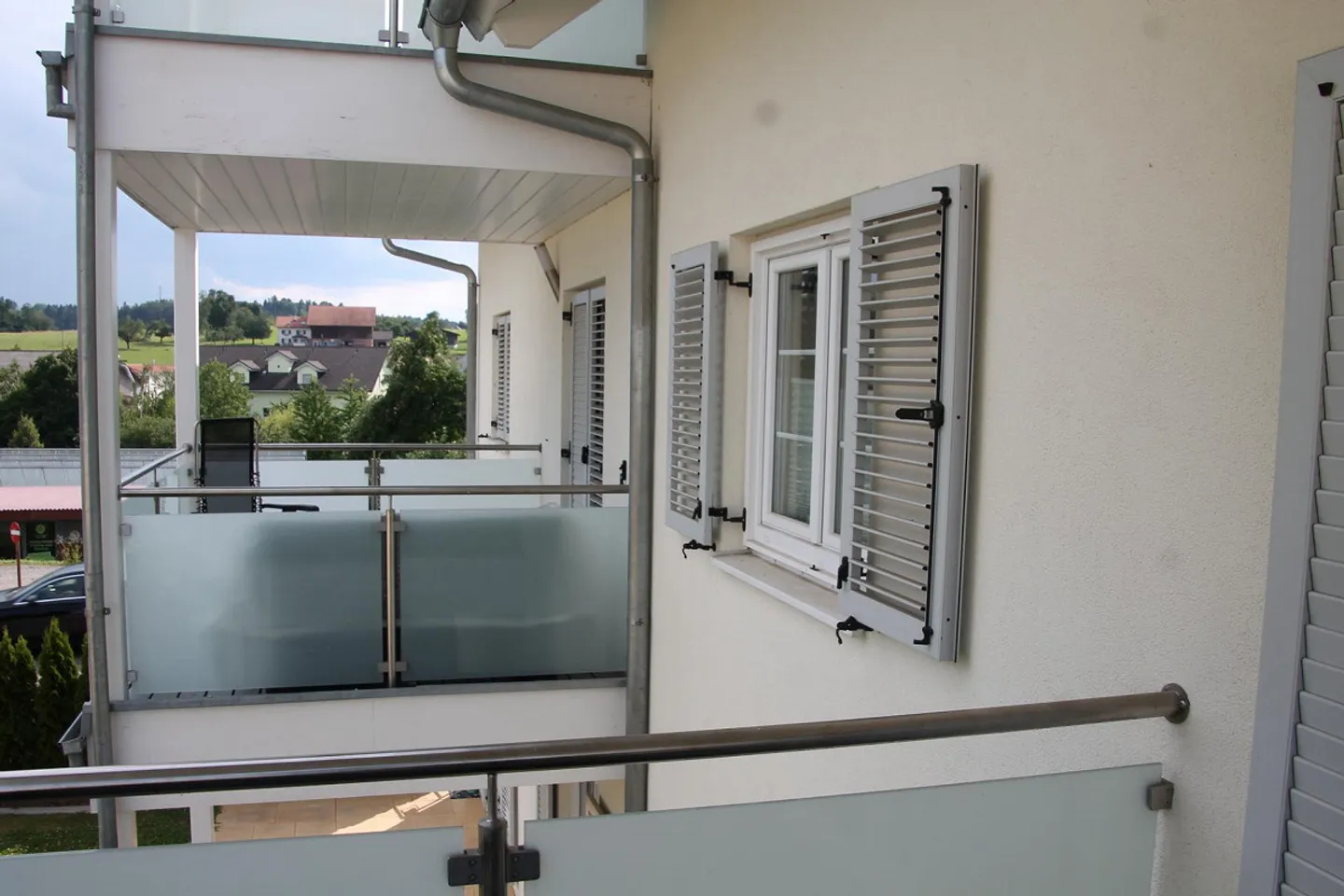 5,5 Zi Eigentumswohnung hoch über dem Bodensee, zwei Seesicht Balkone - Foto 26 di 30