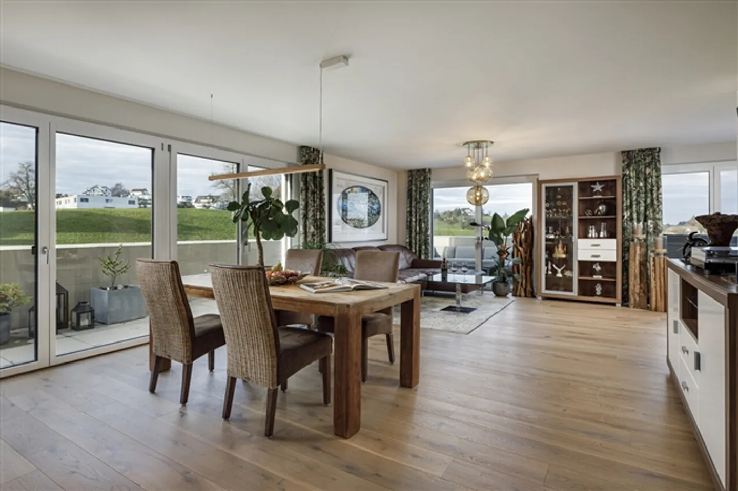 ELEVATE GREEN - Foto 1 di 4