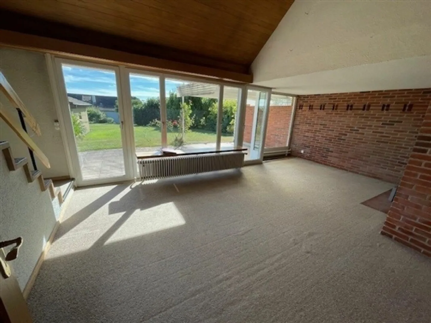 Casa unifamiliare di 5,5 stanze con edificio garage - Foto 4 di 10