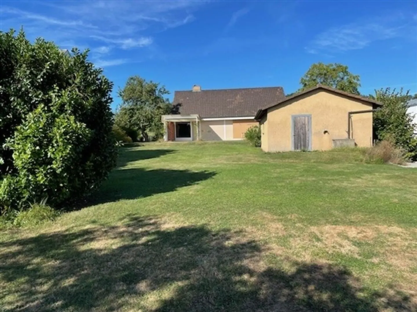 Casa unifamiliare di 5,5 stanze con edificio garage - Foto 7 di 10