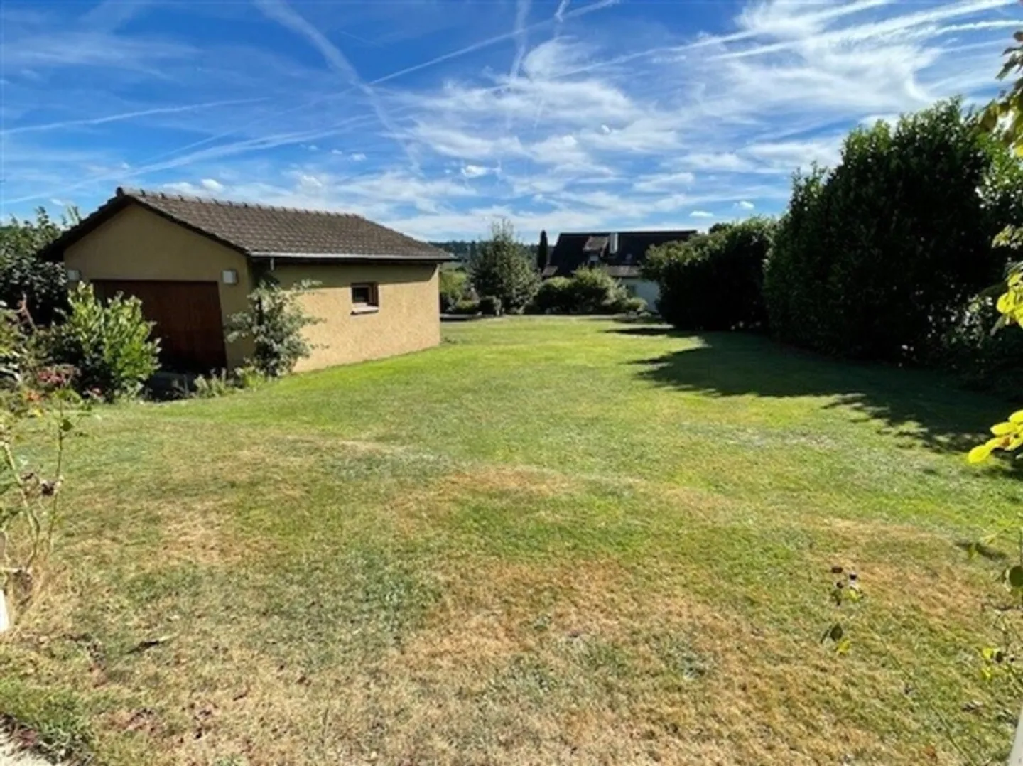 Casa unifamiliare di 5,5 stanze con edificio garage - Foto 8 di 10