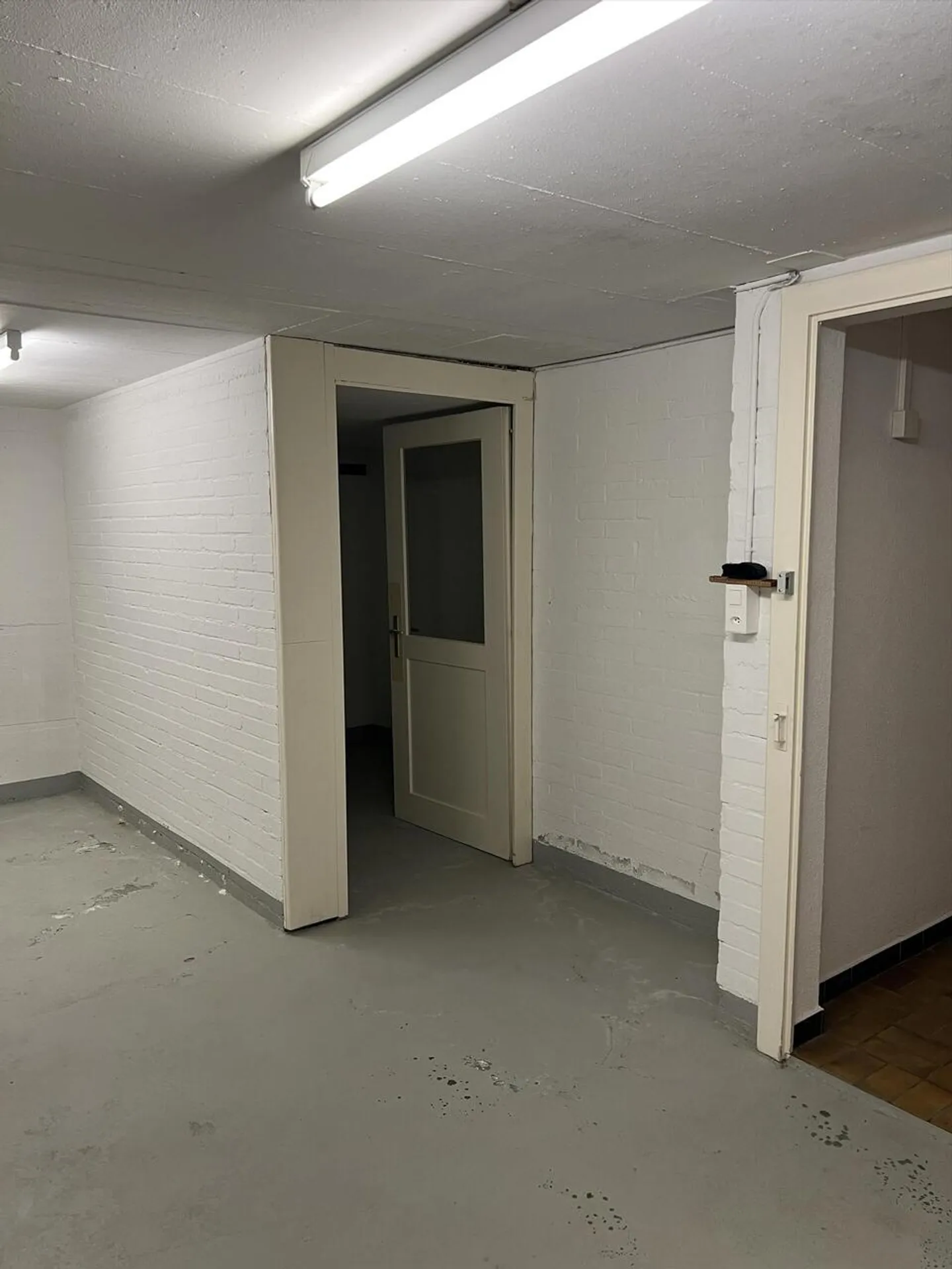 À la recherche de plus d'espace pour votre hobby ? Espaces de bricolage et de loisirs disponibles ! - Photo 6 sur 7