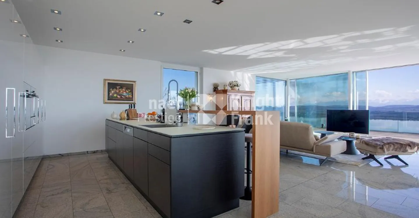 Magnifique Maison Individuelle avec Vue sur le Lac - Photo 5 sur 10