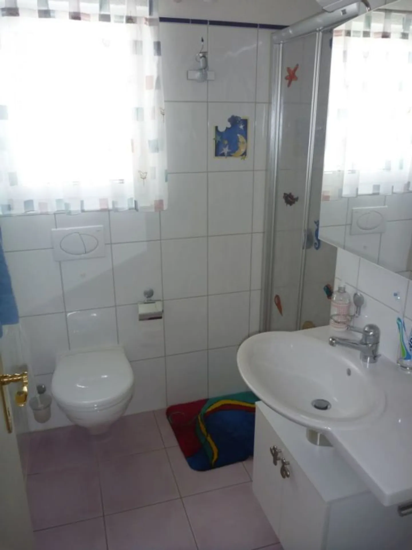 Stella cadente sopra le nuvole con terrazza unica che si affaccia sul villaggio e verso l'Italia. - Foto 7 di 16