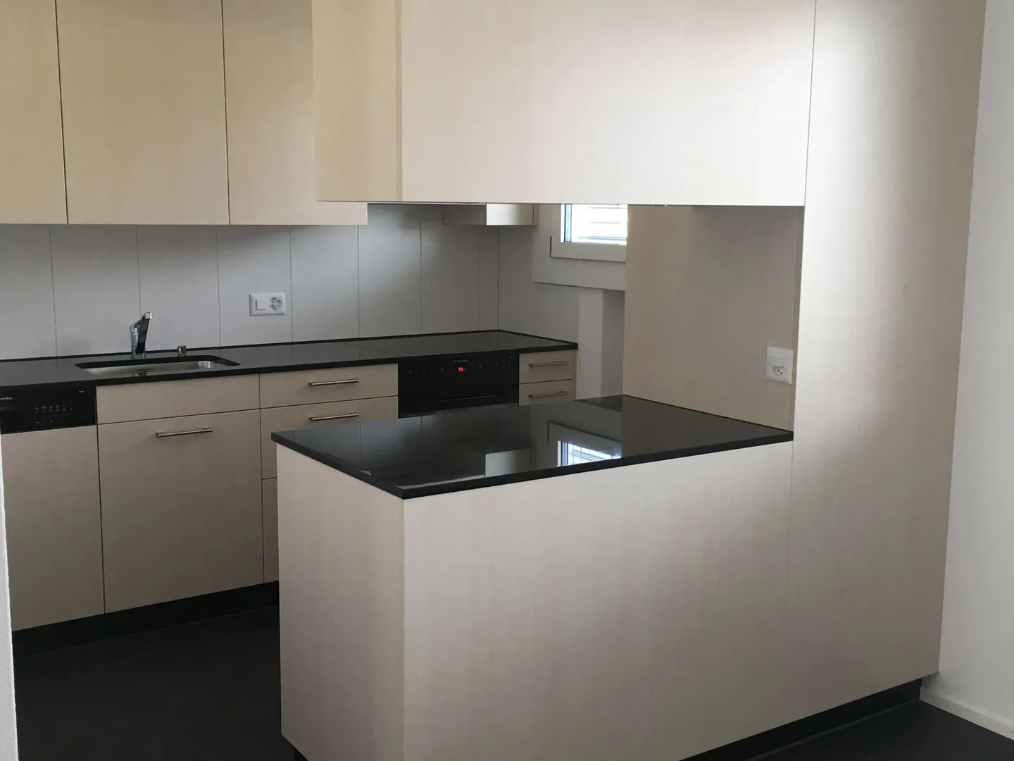 Apartment for rent - Photo 1 of 12