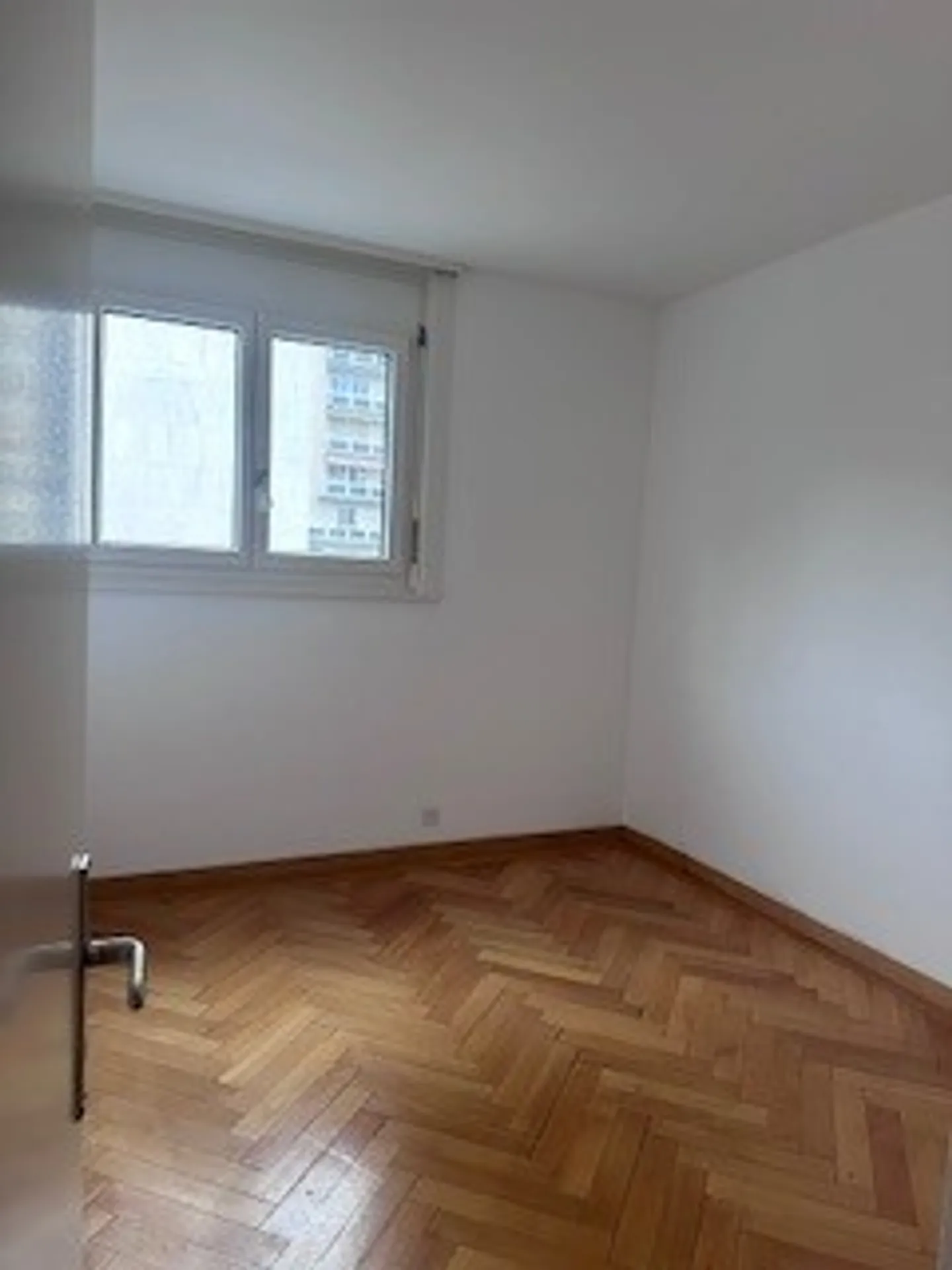 Ampio appartamento di 5 stanze - Foto 10 di 11